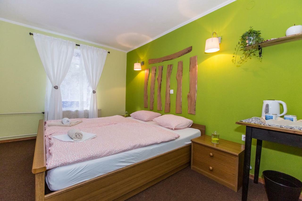 Rooms Malina Blejska Dobrava Εξωτερικό φωτογραφία