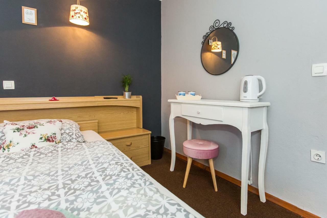Rooms Malina Blejska Dobrava Εξωτερικό φωτογραφία